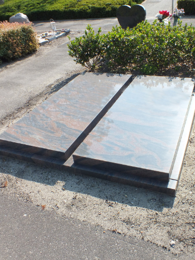 Pomnik nowoczesny - cmentarz Gliwice